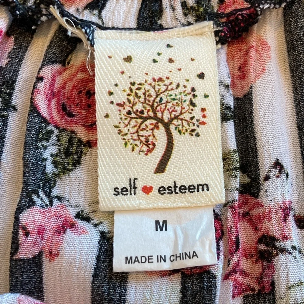 Self Esteem Flutter sleeve or off the shoulder top. Size M. - Picture 7 of 9